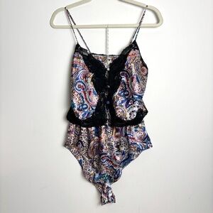 Vintage Victoria’s Secret Gold Label 2-Piece Set Cami Lace Trim size S Small